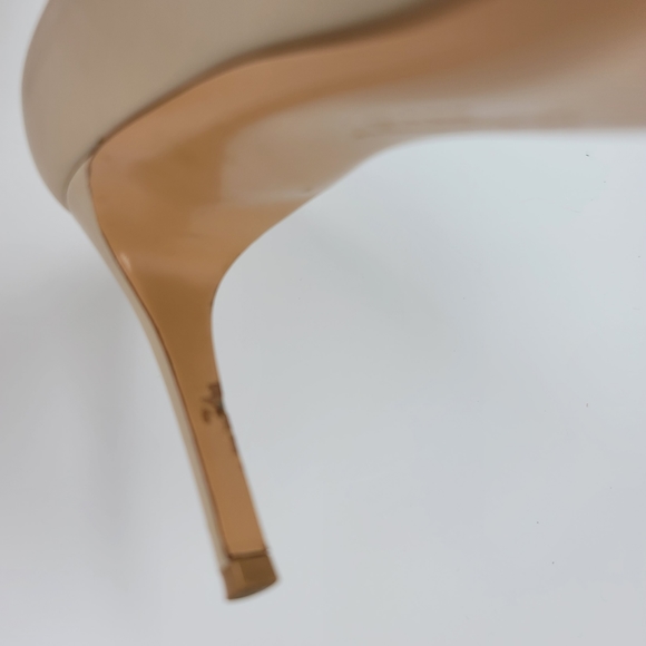 Salvatore Ferragamo Pump With Bow Size 7.5 C - Picture 10 of 16